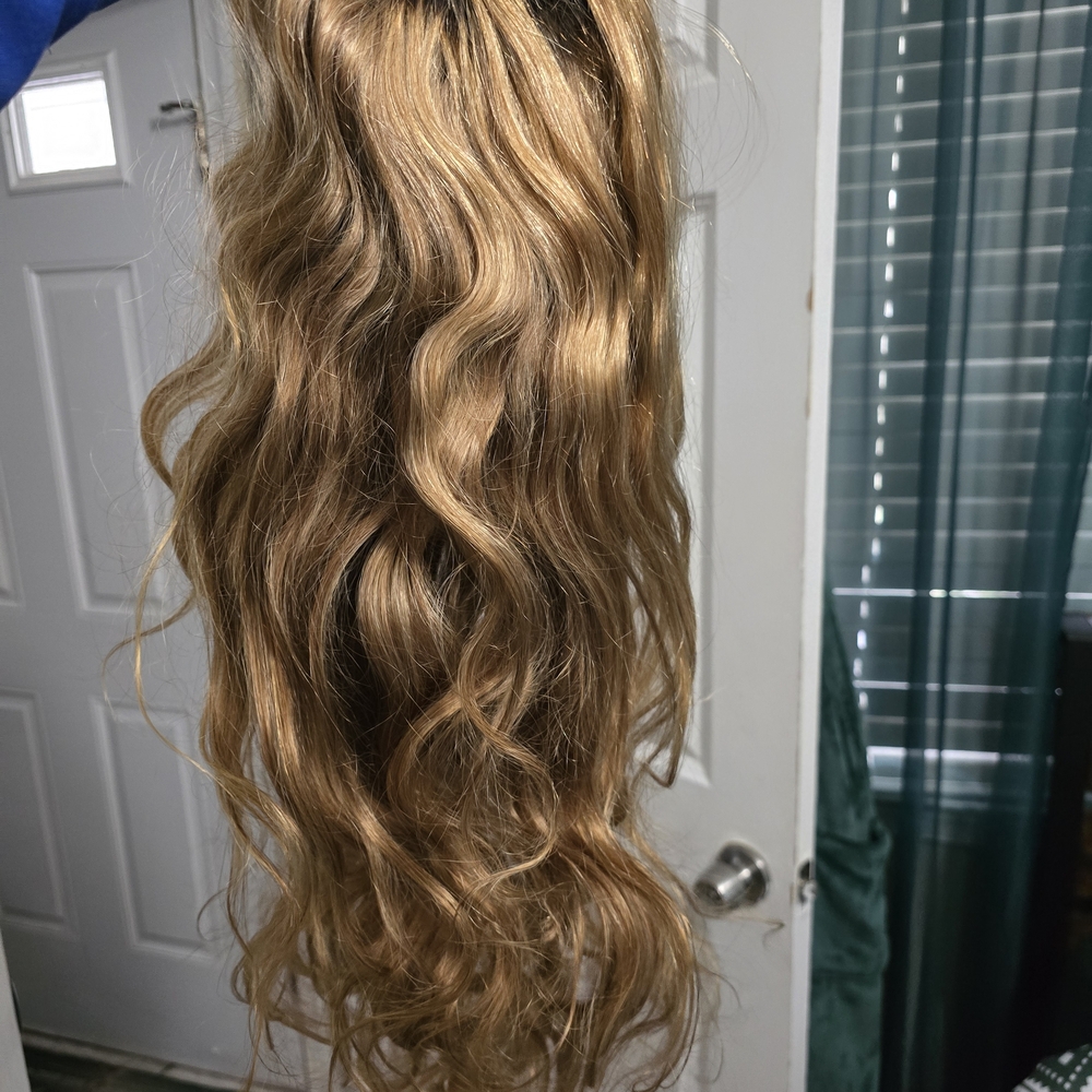 22 Inch Blonde Wig With Black Roots